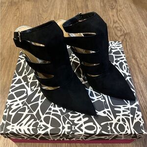 Diane Von Furstenberg Suede